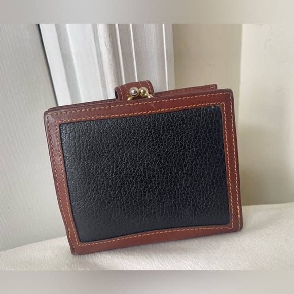 Coach Sheridan Vintage pebbled leather kiss lock Wallet. - Picture 13 of 13